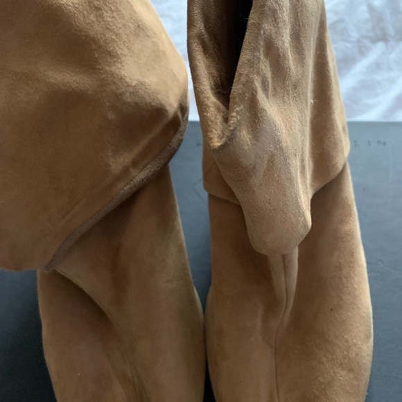 This is a suede fold over chic bootie boot - Picture 5 of 6